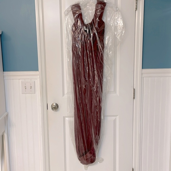 David’s Bridal Bridesmaid OTS Chiffon Burgundy/Wine Gown, size 12,only worn once - Picture 8 of 13